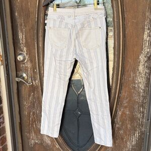 Anthropologie Pilcro and the Letterpress High Rise Slim Jeans! Size 25P